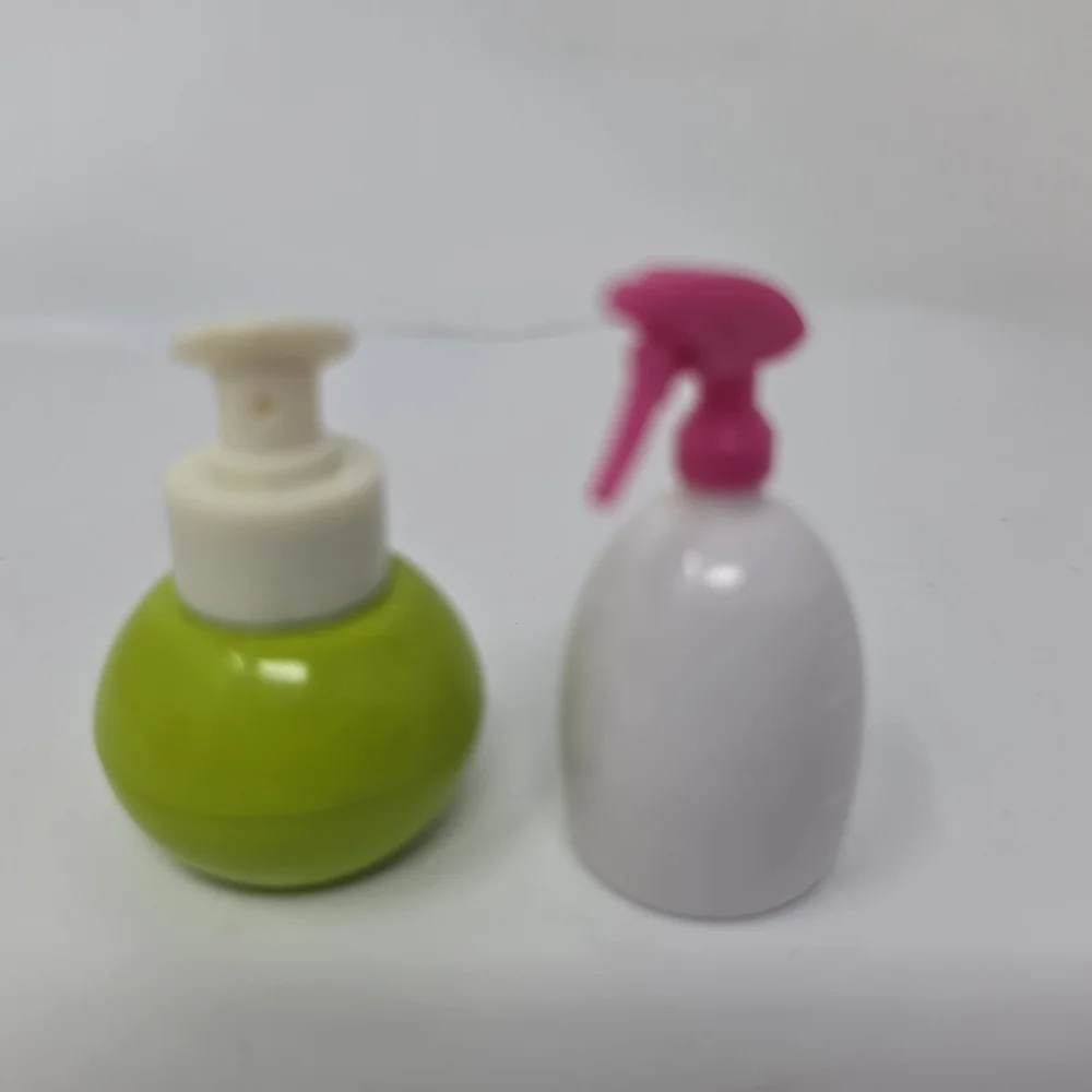 Plastic Spray Bottle Lotion Dispenser Doll House Toys Lot of 2